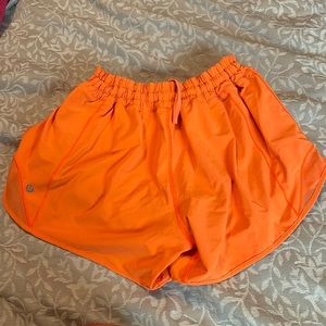 Lululemon Hotty hots